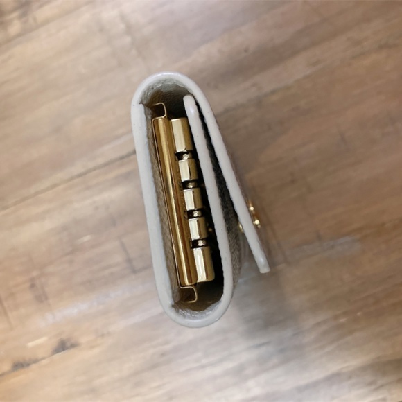 Louis Vuitton N60386  4 KEY HOLDER - Picture 4 of 10